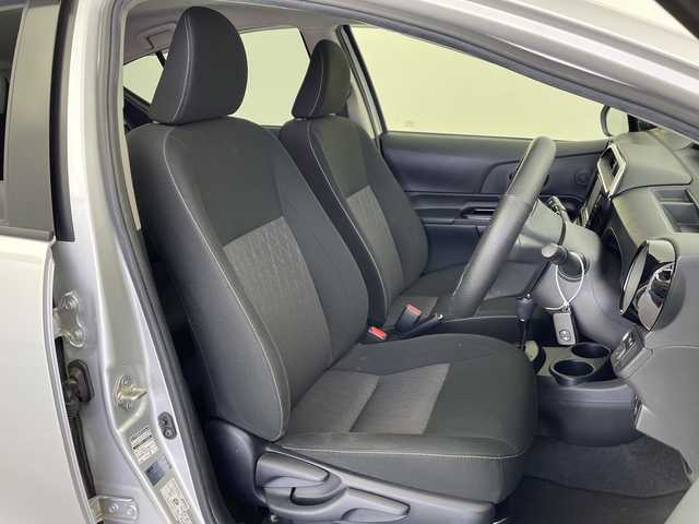 トヨタ アクア S スタイルブラック 愛知県 2019(令1)年 1.7万km シルバーM 禁煙車/パイオニアSDナビ・TV/CD・DVD再生/バックカメラ/前後ドライブレコーダー/プリクラッシュセーフティ/スマートキー/エンジンプッシュスタート/LEDヘッドライト/LEDフォグライト/クリアランスソナー