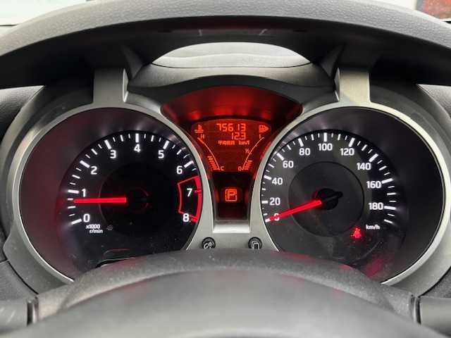 日産 ジューク 15RX 宮城県 2010(平22)年 7.6万km ホワイトパール 登録時走行距離75613km/純正HDDナビ/フルセグTV/CD/DVD/Bluetooth/バックカメラ/プッシュスタート/スマートキー/ETC/革巻きステアリング/HIDライト/オートライト/フォグランプ/純正フロアマット/ドアバイザー/ブラックルーフレール/ブラックメッキアルミホイール