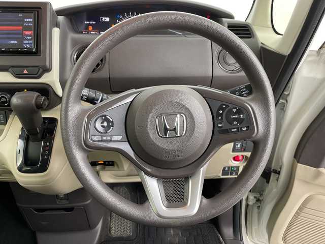 ホンダ Ｎ ＢＯＸ G L ホンダセンシング 道央・札幌 2020(令2)年 7.9万km プラチナホワイトパール ・4WD/・社外メモリナビ/・CD/Bluetooth接続/・バックカメラ/・ビルトインETC/・衝突軽減ブレーキ/・アダプティブクルーズコントロール/・レーンキープアシスト/・片側パワースライドドア/・前席シートヒーター/ベンチシート/・電動格納ミラー/ミラーヒーター/・プッシュスタート/スマートキー/・ステアリングスイッチ