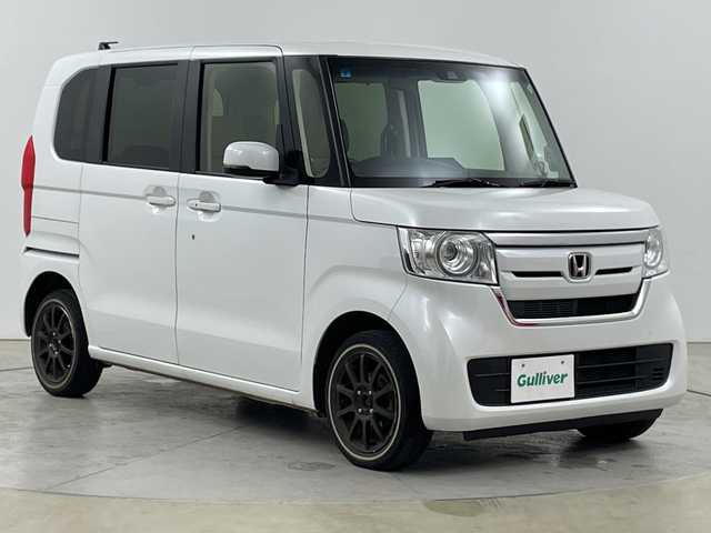 ホンダ Ｎ ＢＯＸ G L ホンダセンシング 道央・札幌 2020(令2)年 7.9万km プラチナホワイトパール ・4WD/・社外メモリナビ/・CD/Bluetooth接続/・バックカメラ/・ビルトインETC/・衝突軽減ブレーキ/・アダプティブクルーズコントロール/・レーンキープアシスト/・片側パワースライドドア/・前席シートヒーター/ベンチシート/・電動格納ミラー/ミラーヒーター/・プッシュスタート/スマートキー/・ステアリングスイッチ