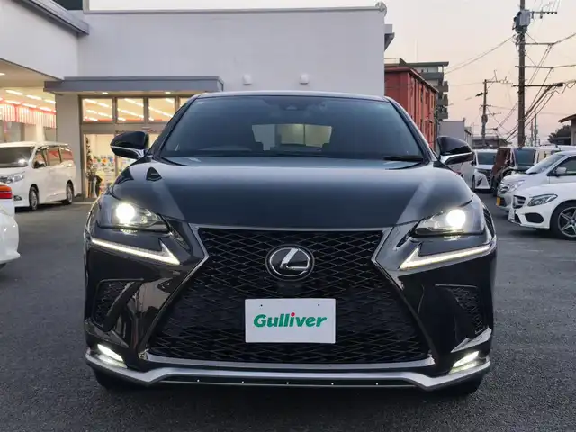 レクサス ＮＸ 300 クール&ブライト 熊本県 2020(令2)年 4.5万km グラファイトブラックガラスフレーク 純正ナビ/【フルセグTV/CD/DVD/Bluetooth】/バックカメラ/レーダークルーズコントロール/衝突被害軽減ブレーキ/レーンキープアシスト/コーナーセンサー/黒レザーシート/前席パワーシート/前席シートヒーター/エアシート/ハンドルヒーター/純正18インチAW/ドライブレコーダー/ブレーキホールド/電動パーキング/パドルシフト/ビルトインETC2.0/オートLEDヘッドライト/ウィンカーミラー/プッシュスタート/ステアリングスイッチ/純正フロアマット/横滑り防止/盗難防止装置/保証書/取扱説明書