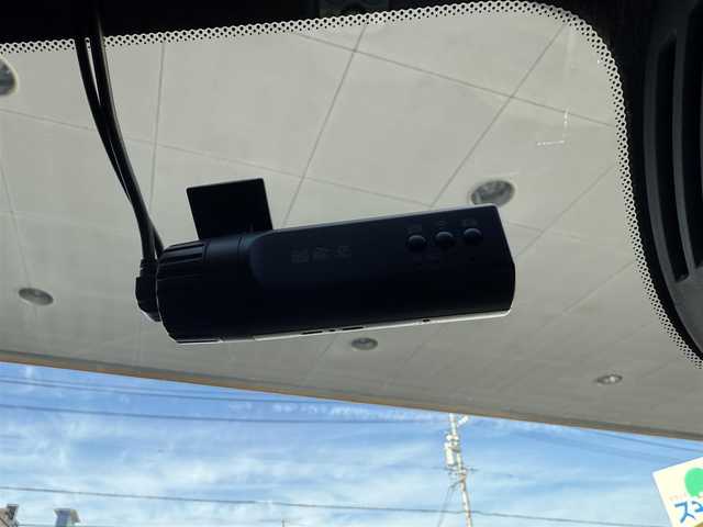 ボルボ Ｖ６０ クロスカントリー T5 AWD 愛知県 2020(令2)年 3.1万km ぺブルグレー /ワンオーナー//4WD//純正ナビ//純正フルセグTV//FM/CD/BT/USB/iPod//バック/サイド/フロント/全周囲カメラ//ETC//前後ドライブレコーダー//ルーフレール//harman/karadonサウンド//トノカバー//追従機能付きクルーズコントロール//ブラインドスポットモニター//ヘッドアップディスプレイ//パークアシストパイロット//クロス・トラフィック・アラート//横滑り防止装置//レーンアシスト//衝突被害軽減ブレーキ//リラクゼーション機能//電動パーキングブレーキ//オートホールドスイッチ//パワーバックドア//ステアスイッチ//純正LEDオートライト//オートハイビーム//アクティブペンティングライト//フロントフォグランプ//純正フロアマット//純正19インチアルミホイール//パワーシート(D/N)//メモリーシート(D/N)//シートヒーター(D/N)//エアシート(D/N)//電格ミラー//ISOFIX//ダブル/サイド/カーテンエアバック//スマートキー//スペアキー1本//取扱説明書//ナビ説明書//保証書//ディーラー記録簿(R3/R4/R5)