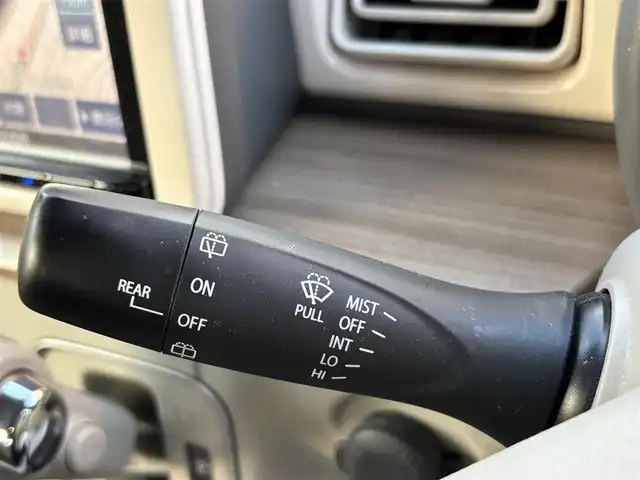 スズキ ラパン X 熊本県 2019(平31)年 7.1万km フォーンベージュメタリック/ホワイト2トーンルーフ ワンオーナー/レーダーブレーキサポート/プッシュスタート/社外ナビ/（CD・DVD・フルセグTV・BTオーディオ・SD）/ETC/純正14インチAW/右前席シートヒーター/HIDヘッドライト/オートライト/横滑り防止装置/ウィンカーミラー/純正フロアマット/純正ドアバイザー/新車保証書/取扱説明書/スマートスペアキー×1本