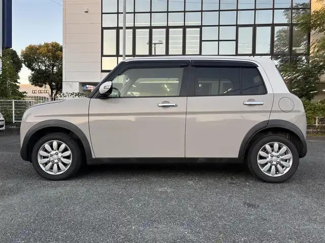 スズキ ラパン X 熊本県 2019(平31)年 7.1万km フォーンベージュメタリック/ホワイト2トーンルーフ ワンオーナー/レーダーブレーキサポート/プッシュスタート/社外ナビ/（CD・DVD・フルセグTV・BTオーディオ・SD）/ETC/純正14インチAW/右前席シートヒーター/HIDヘッドライト/オートライト/横滑り防止装置/ウィンカーミラー/純正フロアマット/純正ドアバイザー/新車保証書/取扱説明書/スマートスペアキー×1本