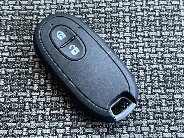 スズキ ラパン ＬＣ X 岐阜県 2025(令7)年 0.2万km フォーンベージュメタリック/アーバンブラウン 2トーン ワンオーナー/4WD/純正ディスプレイオーディオ/【Bluetooth．USB.AM/FM】/ハーフレザーシート/シートヒーター/コーナーセンサー/レーンキープアシスト/衝突被害軽減システム/バックカメラ/ドライブレコーダー/ETC/純正フロアマット/横滑り防止装置/ウィンカーミラー/ドアバイザー/スマートキー/保証書/取扱説明書/スペアキー