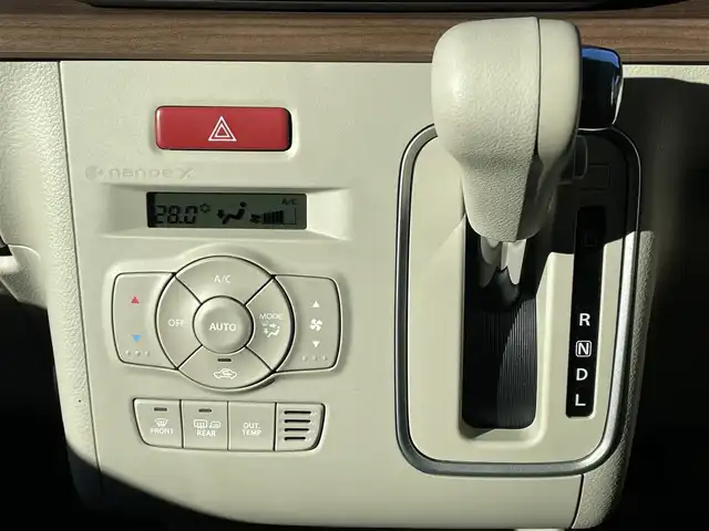 スズキ ラパン ＬＣ X 岐阜県 2025(令7)年 0.2万km フォーンベージュメタリック/アーバンブラウン 2トーン ワンオーナー/4WD/純正ディスプレイオーディオ/【Bluetooth．USB.AM/FM】/ハーフレザーシート/シートヒーター/コーナーセンサー/レーンキープアシスト/衝突被害軽減システム/バックカメラ/ドライブレコーダー/ETC/純正フロアマット/横滑り防止装置/ウィンカーミラー/ドアバイザー/スマートキー/保証書/取扱説明書/スペアキー