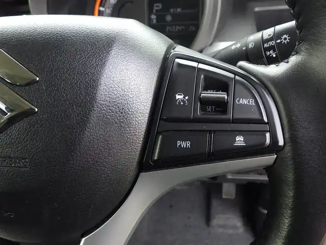 スズキ スペーシア ギア HYBRID XZ 千葉県 2020(令2)年 3.5万km デニムブルー ガンメタリック 2トーン ・デュアルカメラブレーキサポート/・両側パワースライドドア/・社外ナビ/　CD＆DVD＆BT＆TV/・バックカメラ/・コーナーセンサー/・レーンキープアシスト/・レーダークルーズコントロール/・アイドリングストップ/・D席/N席シートヒーター/・プッシュスタート/・スマートキー/・ビルトインETC/・オートエアコン/・オートライト/・電動格納ミラー/・室内灯LED/・LEDヘッドライト/・ドアバイザー/・ウィンカーミラー/・フォグライト/・ルーフレール