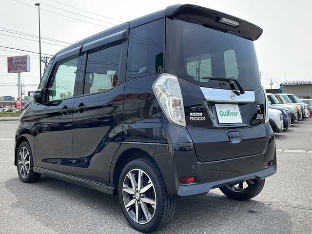 日産 デイズ ルークス HWS X Vセレクション 新潟県 2020(令2)年 2.5万km ブラック 純正SDナビ［MM319D‐W］/　（Bluetooth/CD/SD/AUX/DVD/フルセグ）/純正ドラレコ［DJ4-D］/アラウンドビュー/エマージェンシーブレーキ/両側パワースライドドア/純正革調シートカバー装着/社外ETC/LEDオートヘッドライト/純正15インチホイール/スペアキー１本/純正フロアマット/リアシーチングファン/エマージェンシーブレーキ/横滑り防止装置/衝突軽減システム