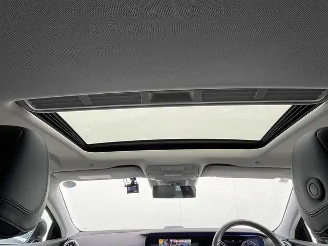 メルセデス・ベンツ ＣＬＳ２２０ｄ スポーツ エクスクルーシブPKG 東京都 2019(令1)年 4.7万km オブシディアンブラック メーカーHDDナビ/レーダーセーフティパッケージ/ステアリングアシスト/LKA/BSA/ACC/パドルシフト/６４色アンビエントライト/１２フルセグテレビ/全方位カメラ/HUD/エアサス/サンルーフ/黒革シート/前後ドライブレコーダー/前席ヒーターシート/２．０ETC/パワーバックドア