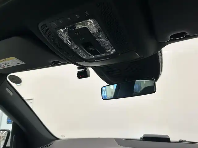 メルセデス・ベンツ ＧＬＥ３００ｄ 4MATIC AMGライン 岡山県 2019(令1)年 2.7万km ダイヤモンドホワイト 純正ナビ　（Bluetooth/全方位カメラ　/ブルメスタ―　/アンゼエントライト　/パノラマガラスサンルーフ　/レザーシート　/シートヒーター　/エアーシート　/ランニングボード　/ワイヤレスチャージ　/ＬＥＤヘッドライト　/オートライト/オートワイパー/アクティブレーンキーピングアシスト/アクティブブレーキアシスト/アテンションアシスト/BSA/レーンチェンジアシスト/PTG/カップホルダー