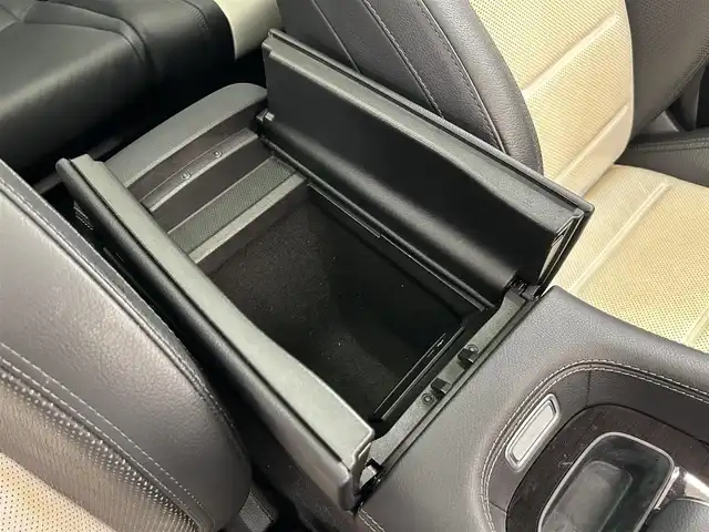 メルセデス・ベンツ ＧＬＥ３００ｄ 4MATIC AMGライン 岡山県 2019(令1)年 2.7万km ダイヤモンドホワイト 純正ナビ　（Bluetooth/全方位カメラ　/ブルメスタ―　/アンゼエントライト　/パノラマガラスサンルーフ　/レザーシート　/シートヒーター　/エアーシート　/ランニングボード　/ワイヤレスチャージ　/ＬＥＤヘッドライト　/オートライト/オートワイパー/アクティブレーンキーピングアシスト/アクティブブレーキアシスト/アテンションアシスト/BSA/レーンチェンジアシスト/PTG/カップホルダー
