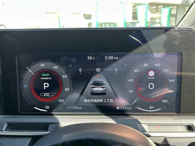 日産 オーラ G FOUR レザーエディション 東京都 2023(令5)年 1.2万km ピュアホワイトパール / スーパーブラック 2トーン ワンオーナー/純正ナビ（9インチ）/・Bluetoothオーディオ/USBオーディオ/・Apple CarPlay/AndroidAuto/フルセグTV/プロパイロット/BOSEパーソナルプラスサウンドシステム/ワイヤレス充電器/本革シート/ビルトインETC2.0/取扱説明書/保証書/スペアキー1本
