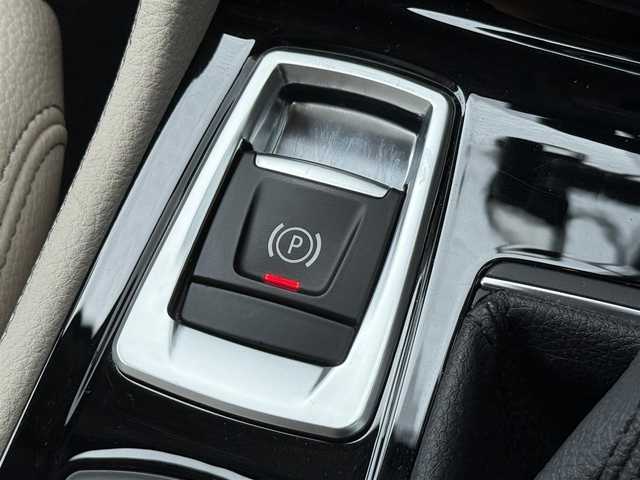 ＢＭＷ ２１８ｄ アクティブツアラー ラグジュアリー 静岡県 2019(令1)年 4.7万km ミネラルホワイト 取説、保証書/純正ナビ/バックカメラ/パークディスタンスコントロール/ミラー一体型ETC/パワーバックドア（スマートオープナー）/アダプティブクルーズコントロール（ACC）/インテリジェントセーフティー/白レザーシート/パワーシート/シートヒーターDN席/ヘッドアップディスプレイ/LEDヘッドライト/ドライブレコーダー前後/社外レーダー探知機/スペアキー×1