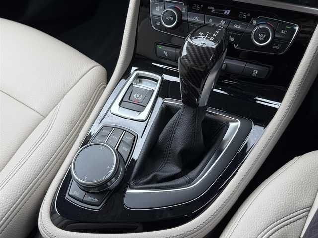 ＢＭＷ ２１８ｄ アクティブツアラー ラグジュアリー 静岡県 2019(令1)年 4.7万km ミネラルホワイト 取説、保証書/純正ナビ/バックカメラ/パークディスタンスコントロール/ミラー一体型ETC/パワーバックドア（スマートオープナー）/アダプティブクルーズコントロール（ACC）/インテリジェントセーフティー/白レザーシート/パワーシート/シートヒーターDN席/ヘッドアップディスプレイ/LEDヘッドライト/ドライブレコーダー前後/社外レーダー探知機/スペアキー×1