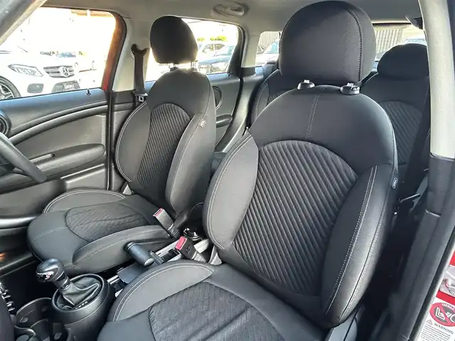 ＭＩＮＩ ミニ クロスオーバー クーパー S オール4 道東・釧路十勝 2014(平26)年 7.3万km ブレイジングレッド ワンオーナー車/純正オーディオ/CD/AM/FM/パドルシフト/純正フロアマット/MTモード付きAT/プッシュスタート/リモコンキー/スペア1本/キセノンヘッドライト/オートライト/フロント/リアフォグライト/ETC