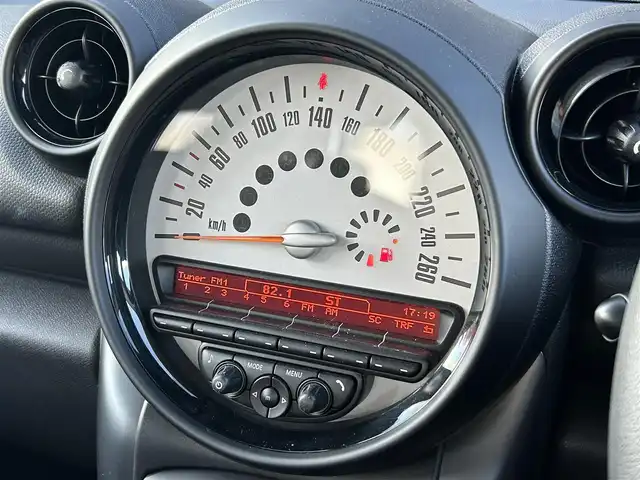 ＭＩＮＩ ミニ クロスオーバー クーパー S オール4 道東・釧路十勝 2014(平26)年 7.3万km ブレイジングレッド ワンオーナー車/純正オーディオ/CD/AM/FM/パドルシフト/純正フロアマット/MTモード付きAT/プッシュスタート/リモコンキー/スペア1本/キセノンヘッドライト/オートライト/フロント/リアフォグライト/ETC