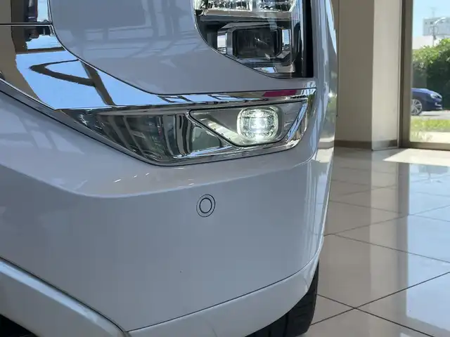 三菱 アウトランダー ＰＨＥＶ P 宮城県 2022(令4)年 3.3万km ホワイトダイヤモンド 三菱e-Assist　/BOSEサウンド　/純正メモリナビ/　　BT/フルセグ/Apple CarPlay　/マルチアラウンドモニター　/パワーバックドア /レーダークルーズコントロール /LEDオートライト /セミアニリン本革シート /シートヒーター /ブラインドスポットモニター/ヘッドアップディスプレイ/AC1500W電源/ワイヤレス充電/ ステアリングヒーター/スイッチ/純正ETC2.0/禁煙車