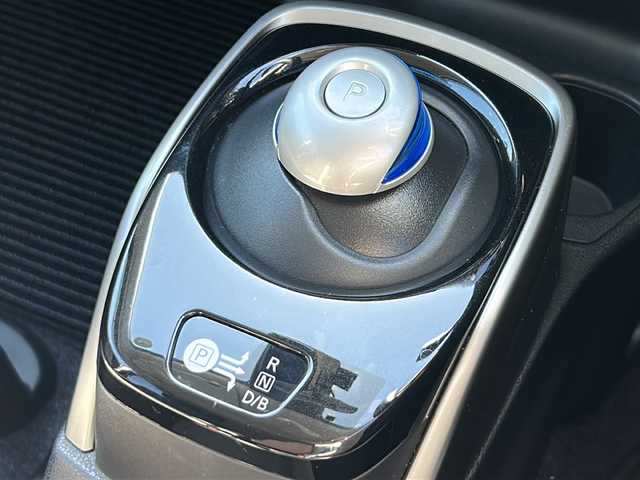 日産 ノート e－パワー B FOUR 岩手県 2020(令2)年 7.8万km ホワイト エマージェンシーブレーキ　踏み間違い衝突防止アシスト　車線逸脱警告　ナビ　Bluetooth　バックカメラ　SD　前後コーナーセンサー　オートライト　スマートキー　オートハイビーム　オートエアコン　