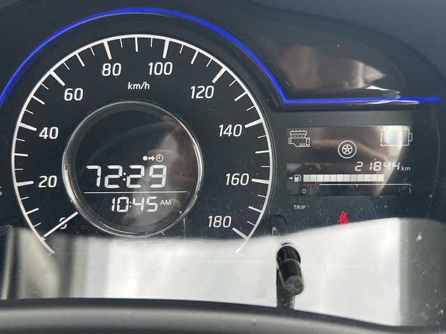 日産 ノート e－パワー メダリスト 神奈川県 2020(令2)年 2.2万km ブリリアントホワイトパール ALPINEナビ(CD/DVD/SD/BT/ワンセグTV)/全方位カメラ/レーダークルーズコントロール/衝突被害軽減ブレーキ/レーンキープアシスト/前車両発進アラート/横滑り防止装置/ハーフレザーシート/デジタルインナーミラー/ETC/オートライト/純正フロアマット/純正ドアバイザー/ISOFIX/保証書/取扱説明書