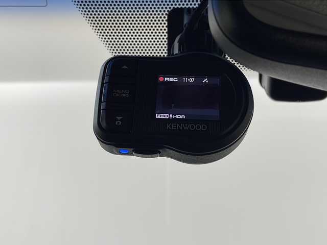 トヨタ ランドクルーザー プラド TX Lパッケージ 埼玉県 2013(平25)年 6.9万km ブラック サンルーフ　/純正ナビ　NSZT-W62G/（ラジオ・ＣＤ・ＤＶＤ・フルセグ・Ｂｌｕｅｔｏｏｔｈ）/バックカメラ/ビルトインＥＴＣ/純正ドライブレコーダー/クルーズコントロール/前席シートヒーター/前席パワーシート/盗難防止/横滑り防止装置/純正フロアマット/純正アルミホイール/プッシュスタート/LEDヘッドライト/ウィンカーミラー/フロントフォグランプ/ヘッドライトウォッシャー