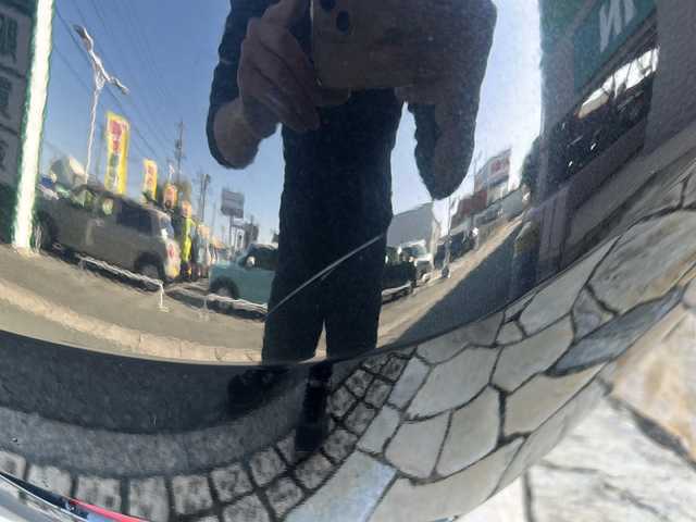 ＢＭＷ Ｘ１ xDrive 20i 静岡県 2012(平24)年 8.6万km 黒 純正ナビ/・AUX/・FM/AM/・CD/DVD/・Musiｃコレクション/・USB/主要装備/・バックカメラ/・ＥＴＣ/・１８インチＢＢＳアルミ/・ハーフレザーシート/・ＨＩＤヘッドライト/・オートエアコン/・ＭＴモード付ＡＴ/・アイドリングストップ/・横滑り防止装置/・ダウンヒルアシストコントロール/・サイドカーテンエアバッグ/・オートライト