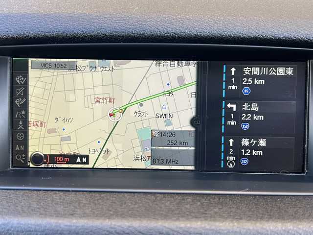 ＢＭＷ Ｘ１ xDrive 20i 静岡県 2012(平24)年 8.6万km 黒 純正ナビ/・AUX/・FM/AM/・CD/DVD/・Musiｃコレクション/・USB/主要装備/・バックカメラ/・ＥＴＣ/・１８インチＢＢＳアルミ/・ハーフレザーシート/・ＨＩＤヘッドライト/・オートエアコン/・ＭＴモード付ＡＴ/・アイドリングストップ/・横滑り防止装置/・ダウンヒルアシストコントロール/・サイドカーテンエアバッグ/・オートライト