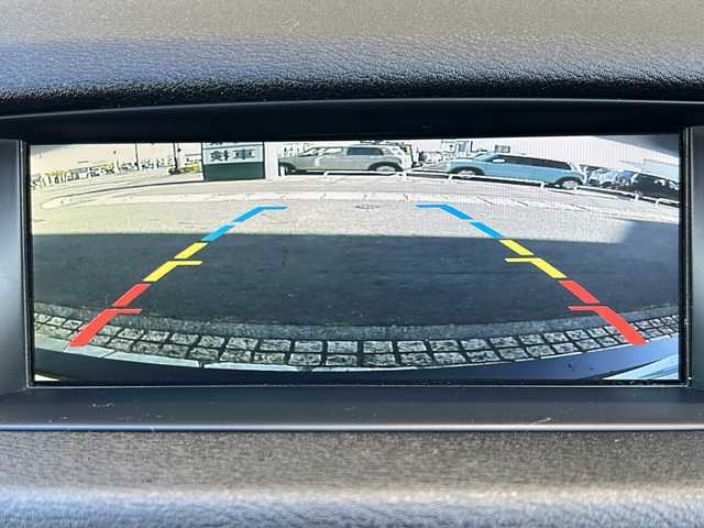 ＢＭＷ Ｘ１ xDrive 20i 静岡県 2012(平24)年 8.6万km 黒 純正ナビ/・AUX/・FM/AM/・CD/DVD/・Musiｃコレクション/・USB/主要装備/・バックカメラ/・ＥＴＣ/・１８インチＢＢＳアルミ/・ハーフレザーシート/・ＨＩＤヘッドライト/・オートエアコン/・ＭＴモード付ＡＴ/・アイドリングストップ/・横滑り防止装置/・ダウンヒルアシストコントロール/・サイドカーテンエアバッグ/・オートライト