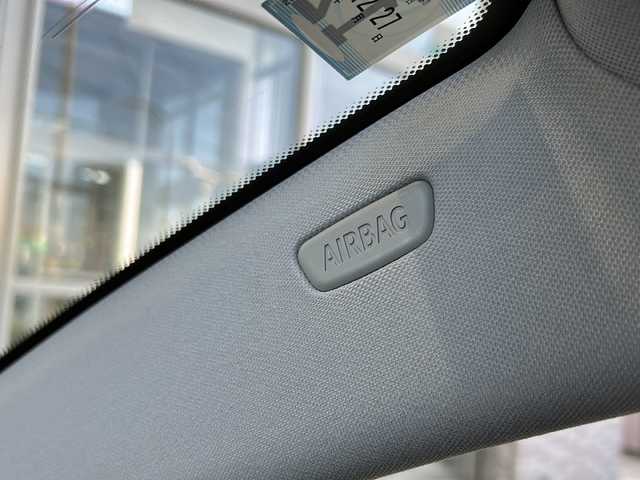 ＢＭＷ Ｘ１ xDrive 20i 静岡県 2012(平24)年 8.6万km 黒 純正ナビ/・AUX/・FM/AM/・CD/DVD/・Musiｃコレクション/・USB/主要装備/・バックカメラ/・ＥＴＣ/・１８インチＢＢＳアルミ/・ハーフレザーシート/・ＨＩＤヘッドライト/・オートエアコン/・ＭＴモード付ＡＴ/・アイドリングストップ/・横滑り防止装置/・ダウンヒルアシストコントロール/・サイドカーテンエアバッグ/・オートライト