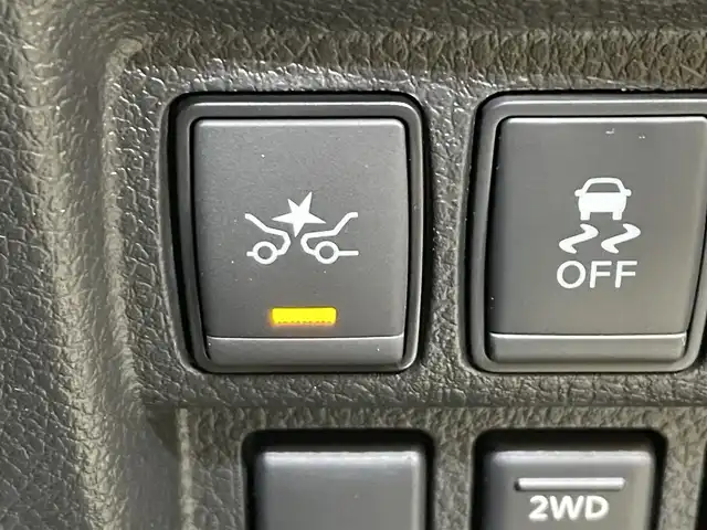 日産 エルグランド ライダー 黒本革シート 岩手県 2020(令2)年 8万km ブリリアントホワイトパール ４WD/両側パワースライドドア/レザーシート/アラウンドビューモニター/エマージェンシーブレーキ/インテリジェントクルーズコントロール/レーンアシスト/横滑り防止装置/アイドリングストップ/MTモード付AT/オートバックドア/リヤオートエアコン/パワーシート/シートヒーター/オットマン/ウォークスルー/純正ナビ/フルセグTV/ドライブレコーダー/ETC/LEDヘッドランプ/フォグランプ/純正18インチアルミホイール