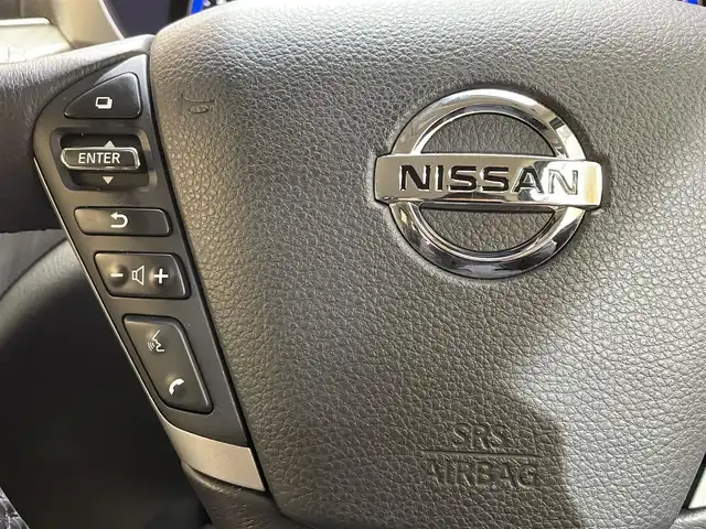 日産 エルグランド ライダー 黒本革シート 岩手県 2020(令2)年 8万km ブリリアントホワイトパール ４WD/両側パワースライドドア/レザーシート/アラウンドビューモニター/エマージェンシーブレーキ/インテリジェントクルーズコントロール/レーンアシスト/横滑り防止装置/アイドリングストップ/MTモード付AT/オートバックドア/リヤオートエアコン/パワーシート/シートヒーター/オットマン/ウォークスルー/純正ナビ/フルセグTV/ドライブレコーダー/ETC/LEDヘッドランプ/フォグランプ/純正18インチアルミホイール