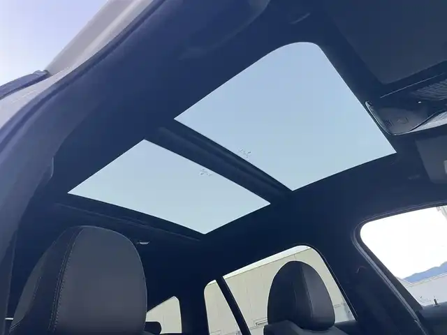 ＢＭＷ ３２０ｄ xDrive ツーリング Mスポーツ 山梨県 2023(令5)年 4.5万km 白 ワンオーナー/パノラマＳＲ　/黒革シート　/シートＨ　/純正ＨＤＤナビ　/３６０カメラ　/カーブドディスプレイ　/ＡｐｐｌｅＣａｒＰｌａｙ　/ＡｎｄｒｏｉｄＡｕｔｏ　/パワーバックドア　/フットオープナー　/純正１８ＡＷ