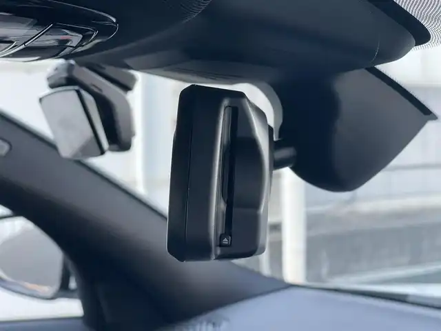 ＢＭＷ ３２０ｄ xDrive ツーリング Mスポーツ 山梨県 2023(令5)年 4.5万km 白 ワンオーナー/パノラマＳＲ　/黒革シート　/シートＨ　/純正ＨＤＤナビ　/３６０カメラ　/カーブドディスプレイ　/ＡｐｐｌｅＣａｒＰｌａｙ　/ＡｎｄｒｏｉｄＡｕｔｏ　/パワーバックドア　/フットオープナー　/純正１８ＡＷ