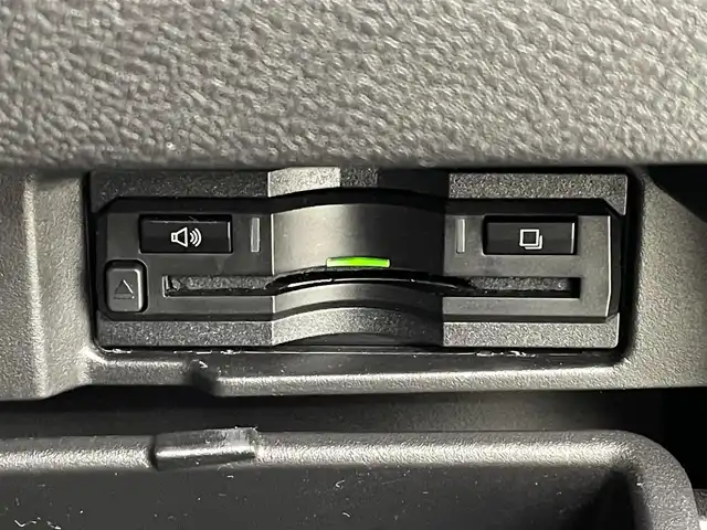 日産 セレナ e－パワー ハイウェイスター V 福島県 2018(平30)年 3.9万km ブリリアントホワイトパール 2トーン エマージェンシーブレーキ/・レーンキープアシスト/・ブラインドスポットモニター/・標識認識機能/・クリアランスソナー/・プロパイロット/ALPINEナビ/・型番:ZX11Z/・フルセグTV/Bluetooth/CD/DVD/AUX/・アラウンドビューモニター/・ETC/・ドライブレコーダー/両側パワースライドドア/・ハンズフリーオートスライドドア/インテリジェントパーキングアシスト/アイドリングストップ/革巻きステアリング/・ステアリングスイッチ/・チルトステアリング/プッシュスタート/・スマートキー/・スペアキー/LEDヘッドライト/・オートライト/・フォグライト/電動格納ミラー/純正フロアマット