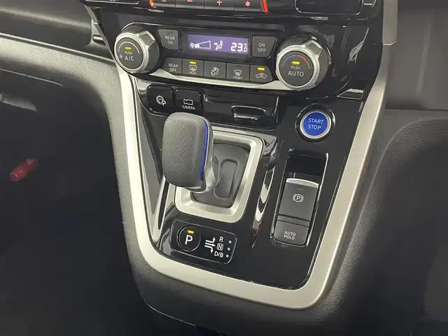 日産 セレナ e－パワー ハイウェイスター V 福島県 2018(平30)年 3.9万km ブリリアントホワイトパール 2トーン エマージェンシーブレーキ/・レーンキープアシスト/・ブラインドスポットモニター/・標識認識機能/・クリアランスソナー/・プロパイロット/ALPINEナビ/・型番:ZX11Z/・フルセグTV/Bluetooth/CD/DVD/AUX/・アラウンドビューモニター/・ETC/・ドライブレコーダー/両側パワースライドドア/・ハンズフリーオートスライドドア/インテリジェントパーキングアシスト/アイドリングストップ/革巻きステアリング/・ステアリングスイッチ/・チルトステアリング/プッシュスタート/・スマートキー/・スペアキー/LEDヘッドライト/・オートライト/・フォグライト/電動格納ミラー/純正フロアマット