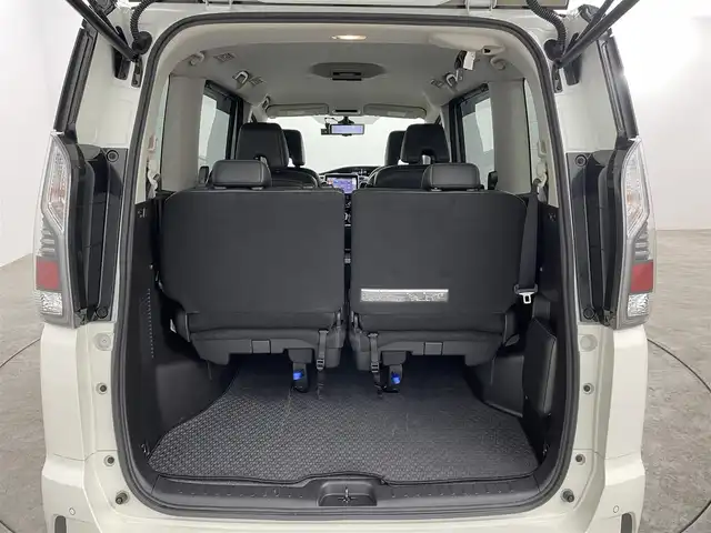 日産 セレナ e－パワー ハイウェイスター V 福島県 2018(平30)年 3.9万km ブリリアントホワイトパール 2トーン エマージェンシーブレーキ/・レーンキープアシスト/・ブラインドスポットモニター/・標識認識機能/・クリアランスソナー/・プロパイロット/ALPINEナビ/・型番:ZX11Z/・フルセグTV/Bluetooth/CD/DVD/AUX/・アラウンドビューモニター/・ETC/・ドライブレコーダー/両側パワースライドドア/・ハンズフリーオートスライドドア/インテリジェントパーキングアシスト/アイドリングストップ/革巻きステアリング/・ステアリングスイッチ/・チルトステアリング/プッシュスタート/・スマートキー/・スペアキー/LEDヘッドライト/・オートライト/・フォグライト/電動格納ミラー/純正フロアマット