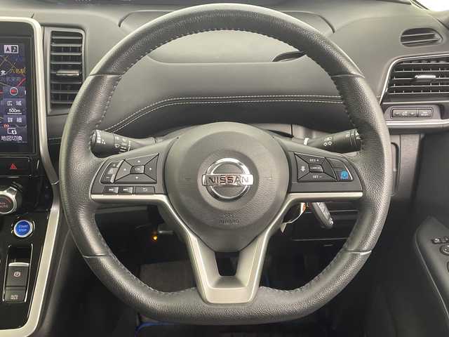 日産 セレナ e－パワー ハイウェイスター V 愛知県 2018(平30)年 3.9万km ブリリアントホワイトパール 2トーン エマージェンシーブレーキ/レーンキープアシスト/ブラインドスポットモニター/標識認識機能/クリアランスソナー/プロパイロット/ALPINEナビ/型番:ZX11Z/フルセグTV/・Bluetooth/・CD/DVD/・AUX/アラウンドビューモニター/ETC/ドライブレコーダー/両側パワースライドドア/ハンズフリーオートスライドドア/インテリジェントパーキングアシスト/アイドリングストップ/革巻きステアリング/ステアリングスイッチ/チルトステアリング/プッシュスタート/スマートキー/スペアキー/LEDヘッドライト/オートライト/フォグライト/電動格納ミラー/純正フロアマット