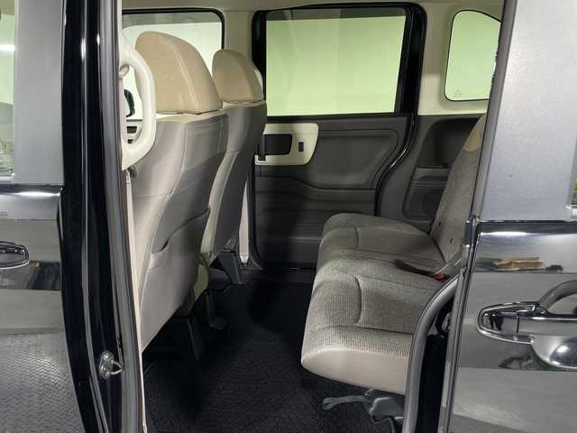 ホンダ Ｎ ＢＯＸ G 神奈川県 2023(令5)年 0.9万km クリスタルブラックパール 7型メモリナビ/フルセグ　CD　DVD　AM　FM SD　USB　Bluetooth/バックカメラ/両側スライドドア/ホンダセンシング/衝突軽減ブレーキ/アダプティブクルーズコントロール/レーンキープアシストシステム/標識認識機能/先行車発進お知らせ機能/路外逸脱抑制システム/電動パーキングブレーキ/ブレーキホールド/リアパーキングセンサー/ステアリングスイッチ/スマートキー/スペアキー/プッシュスタート/前後社外ドラレコ/ETC/LEDヘッドライト/オートライト/オートハイビーム/オートライト/電動格納ミラー
