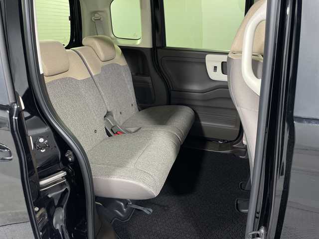 ホンダ Ｎ ＢＯＸ G 神奈川県 2023(令5)年 0.9万km クリスタルブラックパール 7型メモリナビ/フルセグ　CD　DVD　AM　FM SD　USB　Bluetooth/バックカメラ/両側スライドドア/ホンダセンシング/衝突軽減ブレーキ/アダプティブクルーズコントロール/レーンキープアシストシステム/標識認識機能/先行車発進お知らせ機能/路外逸脱抑制システム/電動パーキングブレーキ/ブレーキホールド/リアパーキングセンサー/ステアリングスイッチ/スマートキー/スペアキー/プッシュスタート/前後社外ドラレコ/ETC/LEDヘッドライト/オートライト/オートハイビーム/オートライト/電動格納ミラー