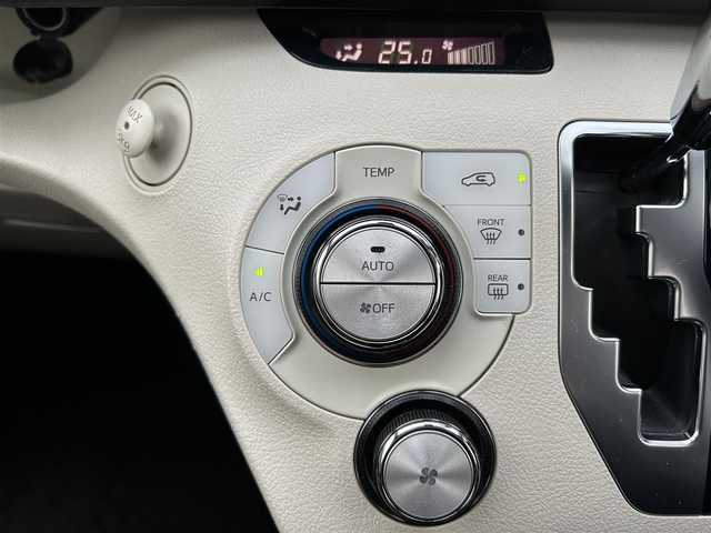 トヨタ シエンタ ハイブリッド G 福岡県 2017(平29)年 12.4万km ヴィンテージブラウンパールクリスタルシャイン トヨタセーフティセンス/盗難防止装置/レーンキープアシスト/エアバック/SDナビ/Bluetooth/フルセグTV/CDチェンジャー/SDミュージックサーバー/純正AW/純正フロアマット/ウォークスルー/ビルドインETC/LED