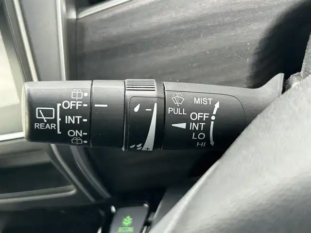ホンダ フリード ハイブリット G ホンダセンシング 静岡県 2017(平29)年 9.6万km ルナシルバーM ワンオーナー/純正ナビ（FM/AM/CD/DVD/BT/AUX/USB/HDMI/フルセグTV）/ドライブレコーダー/ビルトインETC/パーキングアシスト/バックカメラ（マルチテレイン有り）/両側パワースライドドア/クルーズコントロール（追従走行有り）/コーナーセンサー