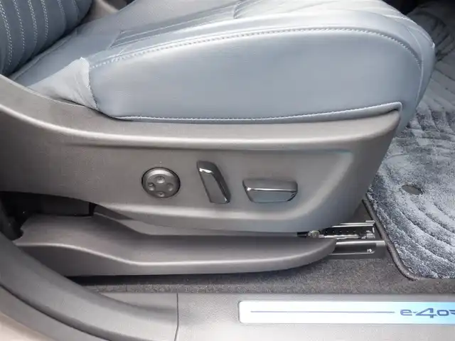 日産 アリア B9 e－4ORCE リミテッド 静岡県 2023(令5)年 3.8万km ゴールドⅡ  ワンオーナー(保証書あり）/ 4WD/ プロパイロット/ リモートパーキング用インテリジェントキーあり/ シーケンシャルウインカーミラー/ 純正ナビ/ インテリジェントアラウンドビューモニター/ インテリジェントルームミラー/ パノラミックガラスルーフ/ シートヒーター付きレザーシート/ 前席パワーシート/ ビルトインETC2.0/ パワーバックドア/ 純正ドライブレコーダー/ 純正20インチアルミ/ 純正フロアマット