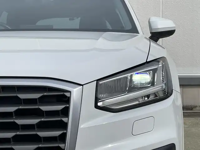 アウディ Ｑ２ 3.5TFSI シリンダーオンデマンドスポーツ 東京都 2019(令1)年 2.7万km グレイシアホワイトメタリック ヴァーチャルコクピット/MMIナビ/バックカメラ/シートヒーター/ACC/12セグTV/Bluetooth/USB/オートホールド/アドバンスドキー/前後ドラレコ/Audiドライブセレクト/Audiプレセンス/サイドアシスト/レーンキープアシスト/パワーバックドア/前後パーキングエイド/レインセンサー
