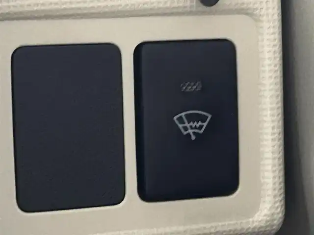 ダイハツ ムーヴ キャンバス X メイクアップ リミテッド SAⅢ 道央・札幌 2019(令1)年 6.5万km スムースグレーマイカメタリック/ブラックマイカメタリック 2トーン ・４WD/・寒冷地仕様/・社外メモリーナビ/　CD/DVD/SD/BT/フルセグ/・全方位モニター/・スマートアシスト３/・レーンキープアシスト/・コーナーセンサー/・両側パワースライドドア/・D席シートヒーター/・オートライト/・プッシュスタート/・スマートキー/・純正フロアマット/・ドアバイザー