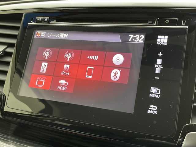 ホンダ オデッセイ アブソルート 千葉県 2015(平27)年 7.2万km ホワイトオーキッドパール ホンダセンシング/・衝突軽減ブレーキ/・誤発進抑制機能/・先行車発進お知らせ機能/・標識認識機能/・車線維持支援システム/・路外逸脱抑制機能/・アダプティブクルーズコントロール/純正7インチメモリナビ/CD BT HDMI USB フルセグ/バックカメラ/両側パワースライドドア/LEDオートライト/純正17インチアルミホイール/革巻きステアリング/ステアリングスイッチ/オットマン/プッシュスタート/スマートキー/ビルトインETC