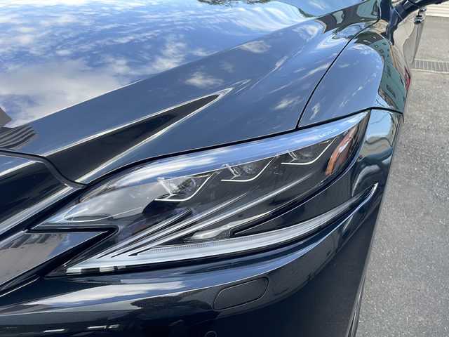 レクサス ＬＳ 500h エグゼクティブ 道央・札幌 2018(平30)年 4.7万km グラファイトブラックガラスフレーク ワンオーナー/4WD/サンルーフ/純正メモリナビ(フルセグ、FM、AM、CD、DVD、Bt、USB、SD、AUX)/MarkLevinsonプレミアムサウンド/バックカメラ/コーナーセンサー(F/R)/レーダークルーズコントロール/ヘッドアップディスプレイ/衝突被害軽減システム/レーンチェンジアシスト/ブラインドスポットモニター/オートマチックハイビーム/前席メモリ付パワーシート/後席モニター/パドルシフト/純正20インチAW(サマータイヤ)/純正エンジンスターター/純正ドライブレコーダー/ETC2.0/保証書、取説有/スペアキー×2
