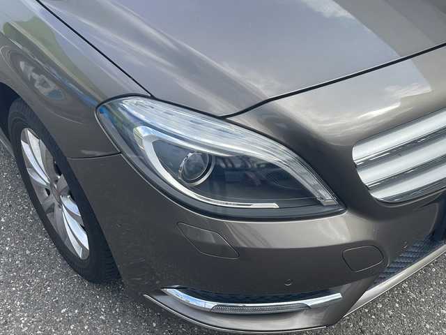 メルセデス・ベンツ Ｂ１８０ ブルーエフィシェンシー 福井県 2012(平24)年 7.9万km モノリスグレー 登録時走行距離78212km/純正HDDナビゲーション/（CD/DVD）/フルセグテレビ /バックカメラ/ドライブレコーダー /純正16インチアルミホイール/クルーズコントロール/LIMスイッチ/クリアランスソナー /電動格納ミラー/キーレスキー/ETC/UDBポート/ドアバイザー/ステアリングリモコン/オートライト