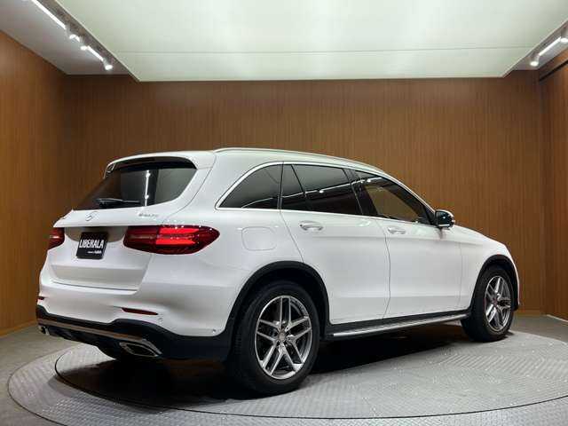 メルセデス・ベンツ ＧＬＣ２５０ 4マチックスポーツ 本革 千葉県 2016(平28)年 4.8万km ポーラホワイト パノラマＳＲ　/純正ナビ　/バックカメラ　/ＡＣＣ　/ＨＵＤ　/シートヒーター　/パワーシート　/ランニングボード　/ＬＥＤヘッドライト　/オートライト　/Ｂｕｒｍｅｓｔｅｒ　/サウンド　/電動リアゲート