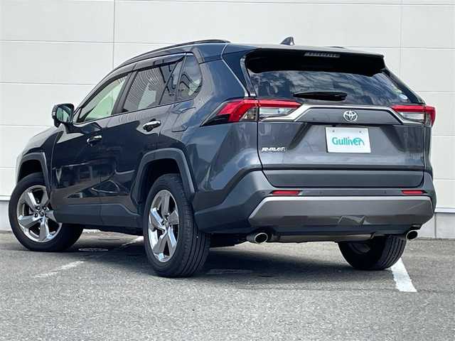 トヨタ ＲＡＶ４ G 岩手県 2019(令1)年 5.3万km グレーメタリック トヨタセーフティーセンス/　・プリクラッシュセーフティー/　・レーントレーシングアシスト/　・レーダークルーズコントロール/　・オートマチックハイビーム/　・オードサインアシスト/トヨタ純正ナビ/　　CD/Bluetooth/フルセグTV/バックカメラ/LEDヘッドライト/合皮シート/シートヒーター/ステアリングヒーター/トヨタ純正18インチアルミホイール/ルーフレール/アイドリングストップ/オートエアコン/スマートキー/ETC