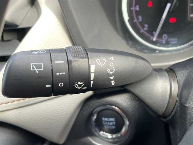 トヨタ ＲＡＶ４ G 岩手県 2019(令1)年 5.3万km グレーメタリック トヨタセーフティーセンス/　・プリクラッシュセーフティー/　・レーントレーシングアシスト/　・レーダークルーズコントロール/　・オートマチックハイビーム/　・オードサインアシスト/トヨタ純正ナビ/　　CD/Bluetooth/フルセグTV/バックカメラ/LEDヘッドライト/合皮シート/シートヒーター/ステアリングヒーター/トヨタ純正18インチアルミホイール/ルーフレール/アイドリングストップ/オートエアコン/スマートキー/ETC