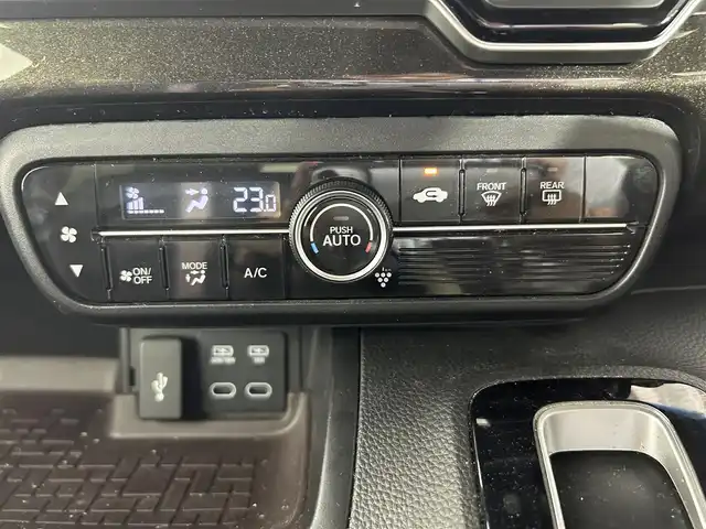 ホンダ Ｎ ＢＯＸ カスタム G L ターボ ホンダセンシング 佐賀県 2018(平30)年 7.7万km プレミアムホワイトパールⅡ 純正7インチナビ/CD/DVD/フルセグTV/Bluetooth/衝突軽減ブレーキ/両側パワースライドドア/LEDヘッドライト/前後ドライブレコーダー/ビルトインETC/電動格納ミラー/追従付きクルーズコントロール/USB入力/タイプC充電/オートライト/フロアマット/純正15インチアルミホイール